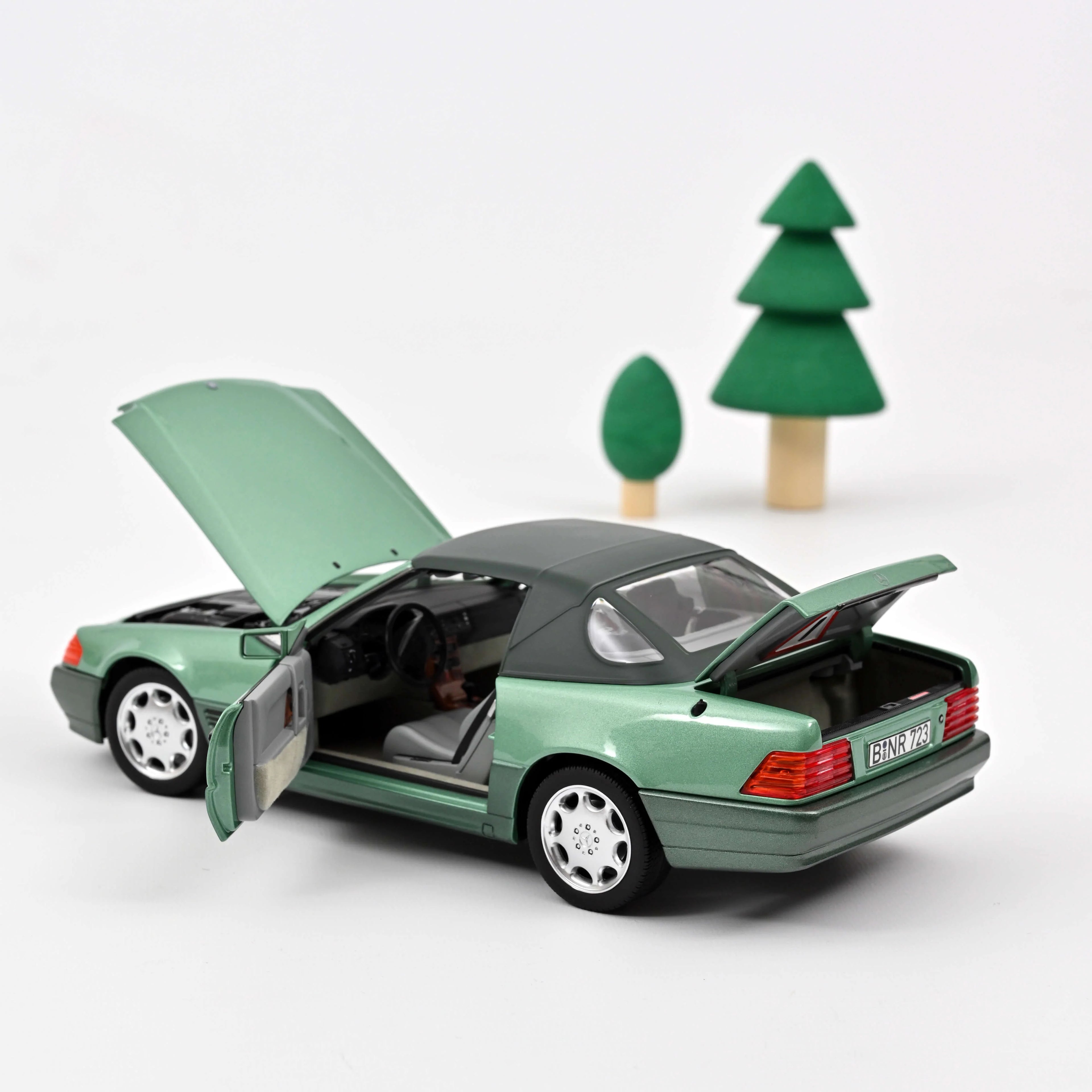 Mercedes-Benz 500 SL 1989 Green metallic 1:18 - 200pcs