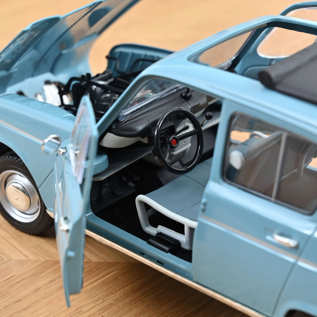 Renault 4L 1966 French Blue 1:18